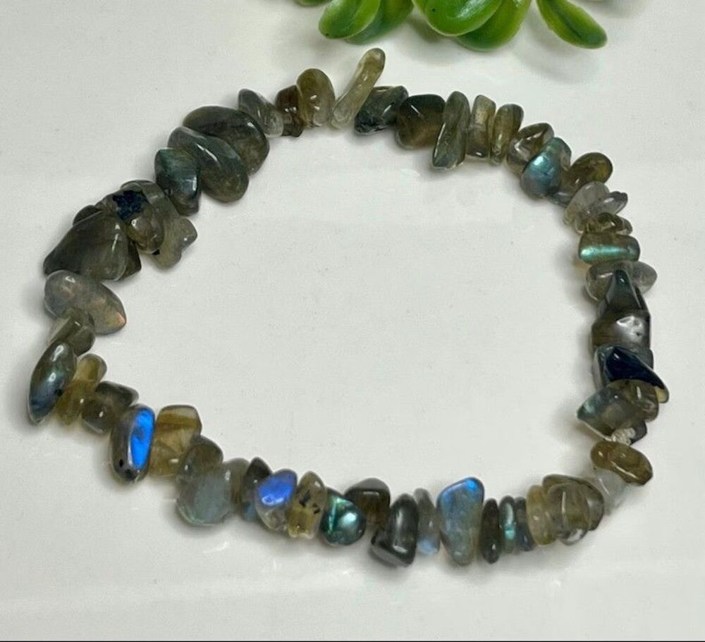 Natural Labradorite Chip Bracelet Blue Flash Crystal Stretch 7"
